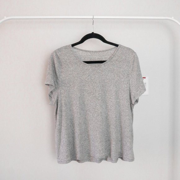 Ribbon Luxe (Plenty +) Grey T - Picture 1 of 3